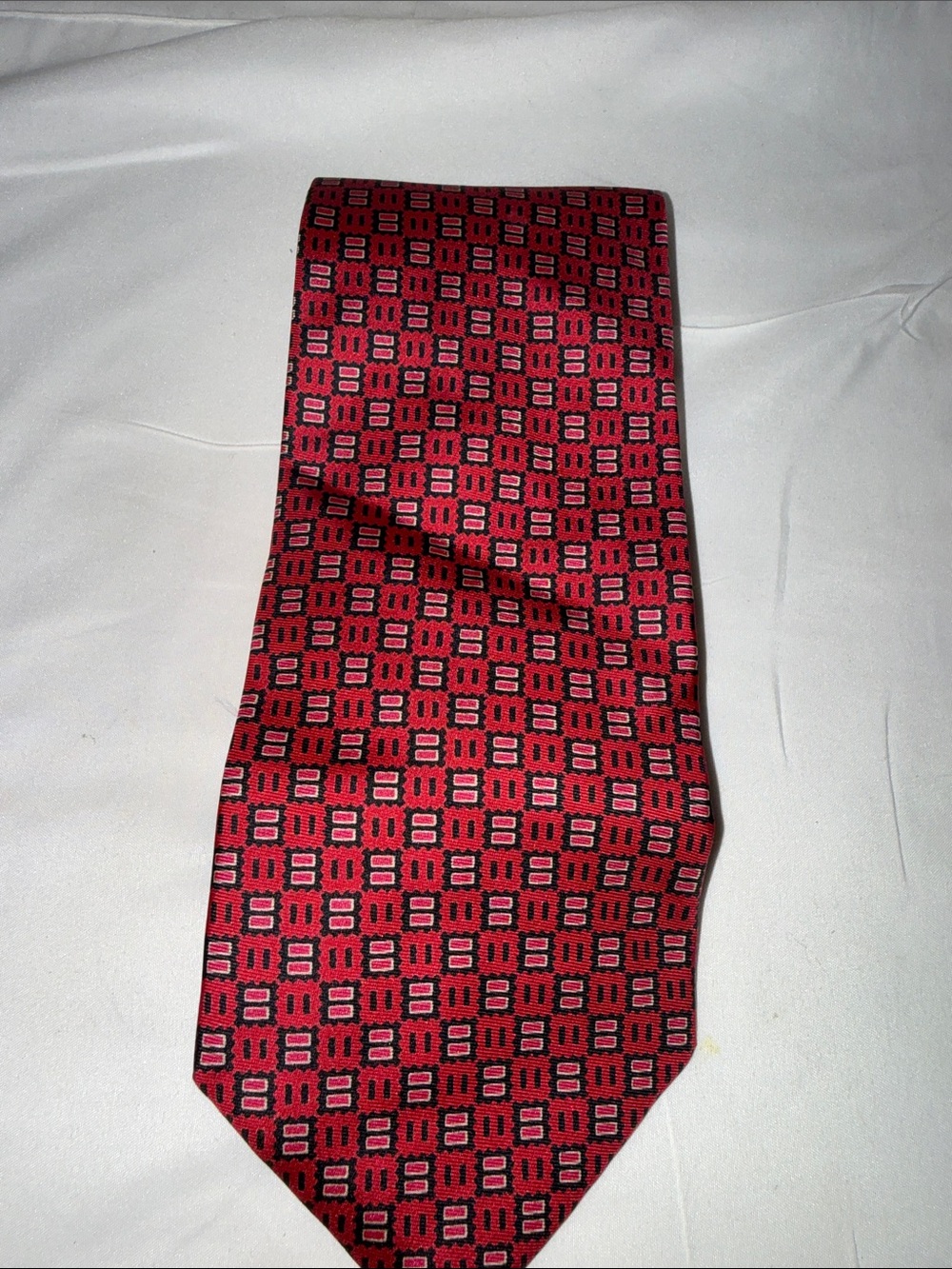 Men's Red Patterned Silk Tie - Vintage Barnes N York Elegant Tie